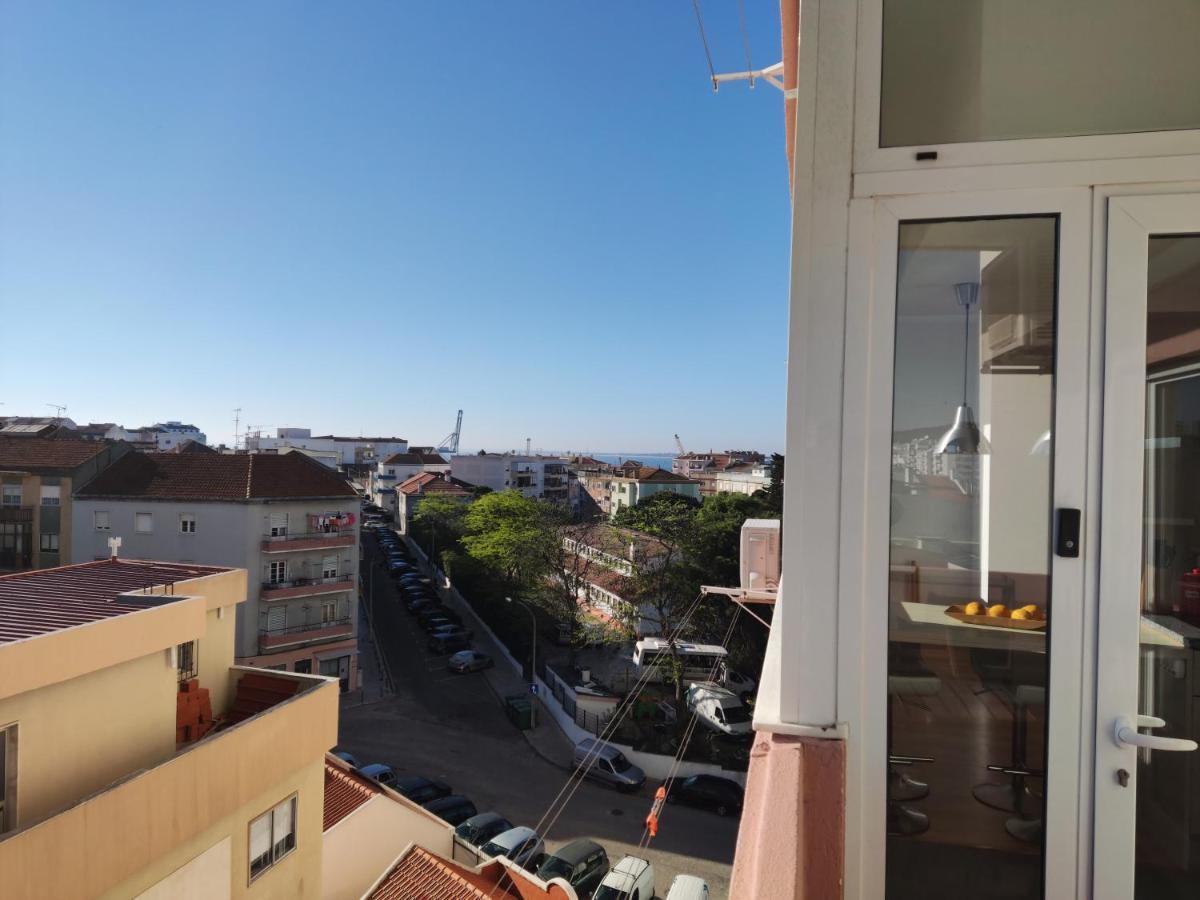 M&H Loft - Apartamento T2 Em Setúbal Extérieur photo